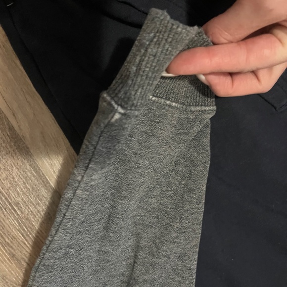 Quicksilver hoodie Med - Picture 8 of 8